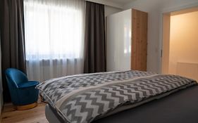 Traditionell-Modernes Haus In Hoetting